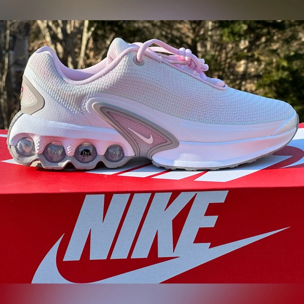 NEW Nike Pink Air Max DN BG Casual Sneaker Size Youth 7 (7Y) ; fits Womens 8.5
